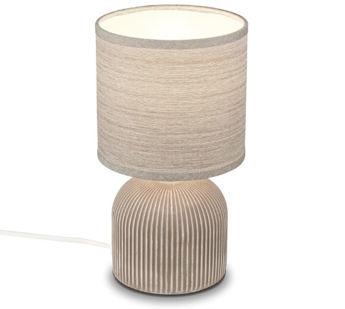 Beige Tischlampe mit Stoffschirm und geriffeltem Fuß