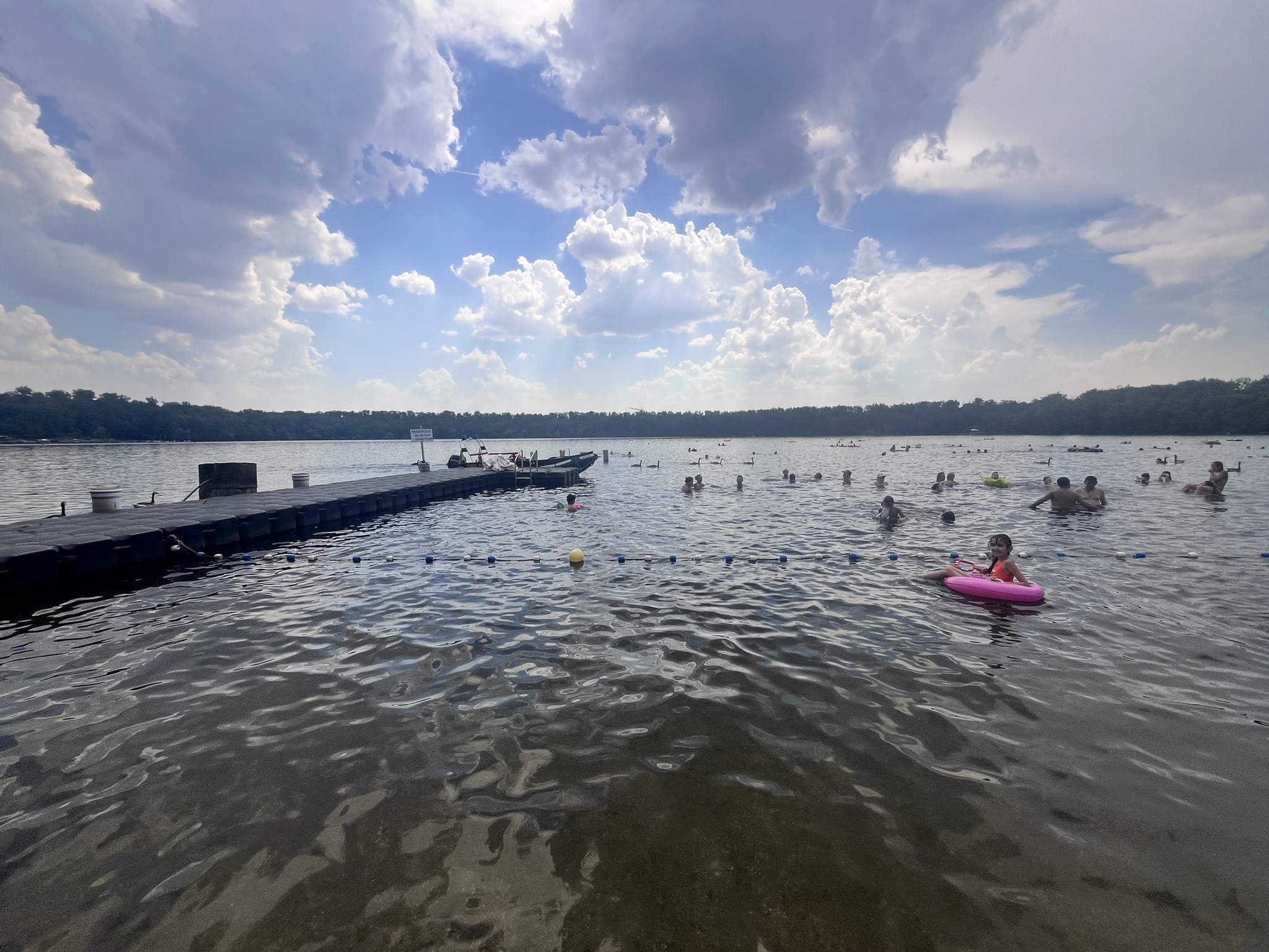 Badesee als familienfreundliches Reiseziel